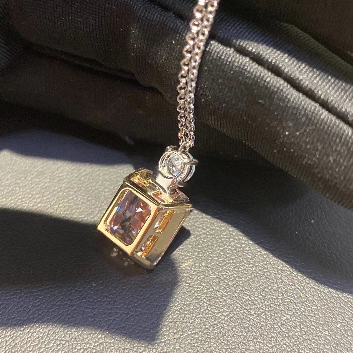 Huitan Sweet Pink Cubic Zirconia Pendant Necklace for Women Silver Color Chain Gold Plated Charm Unique Female Necklace Jewelry